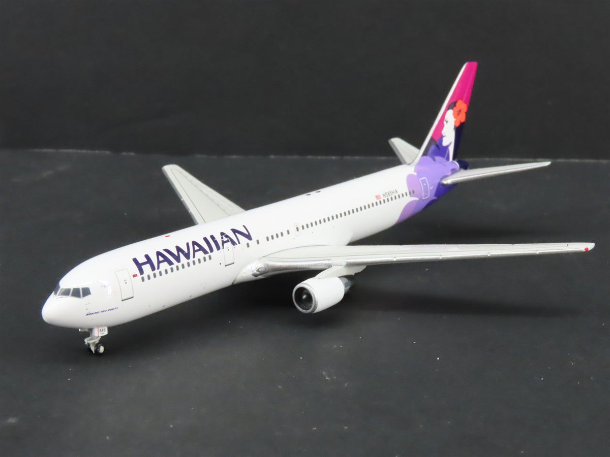 1:400 Gemini Jets GJHAL855 Die-Cast Hawaiian Boeing 767-300ER Aircraft N585HA