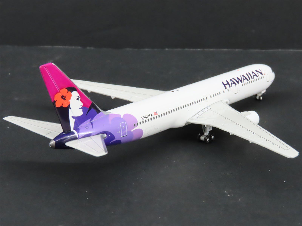 1:400 Gemini Jets GJHAL855 Die-Cast Hawaiian Boeing 767-300ER Aircraft N585HA