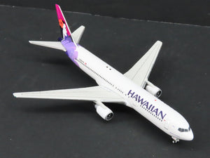 1:400 Gemini Jets GJHAL855 Die-Cast Hawaiian Boeing 767-300ER Aircraft N585HA