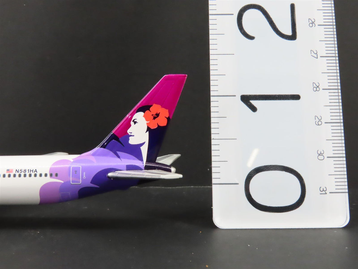 1:400 Gemini Jets II GJHAL532 Die-Cast Hawaiian Boeing 767-300 Aircraft N9581HA