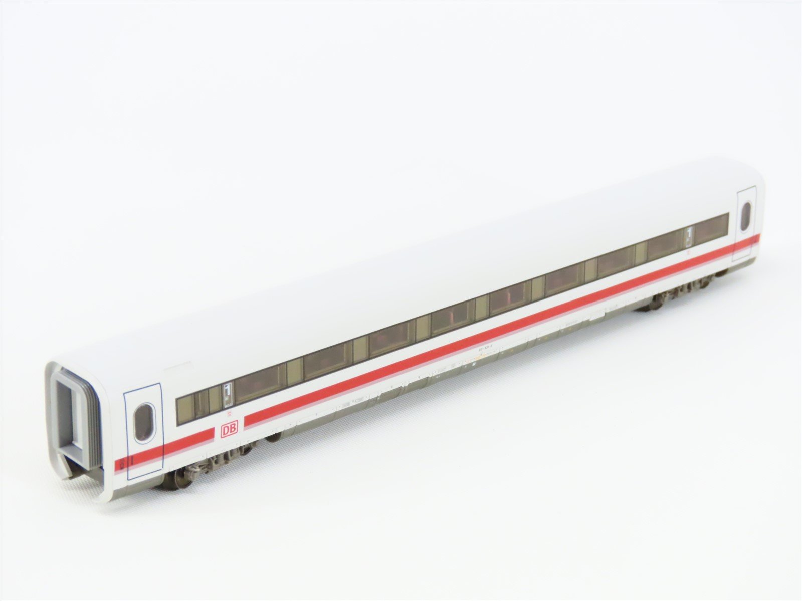 N Fleischmann DB-AG ICE InterCityExpress 1st Class Coach Passenger #692-3