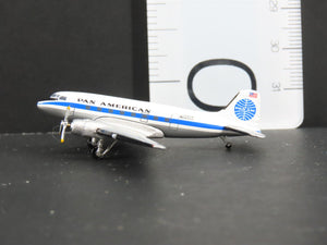 1:400 Aero Classics Die-Cast Pan American McDonnell Douglas DC-3 Aircraft N19912