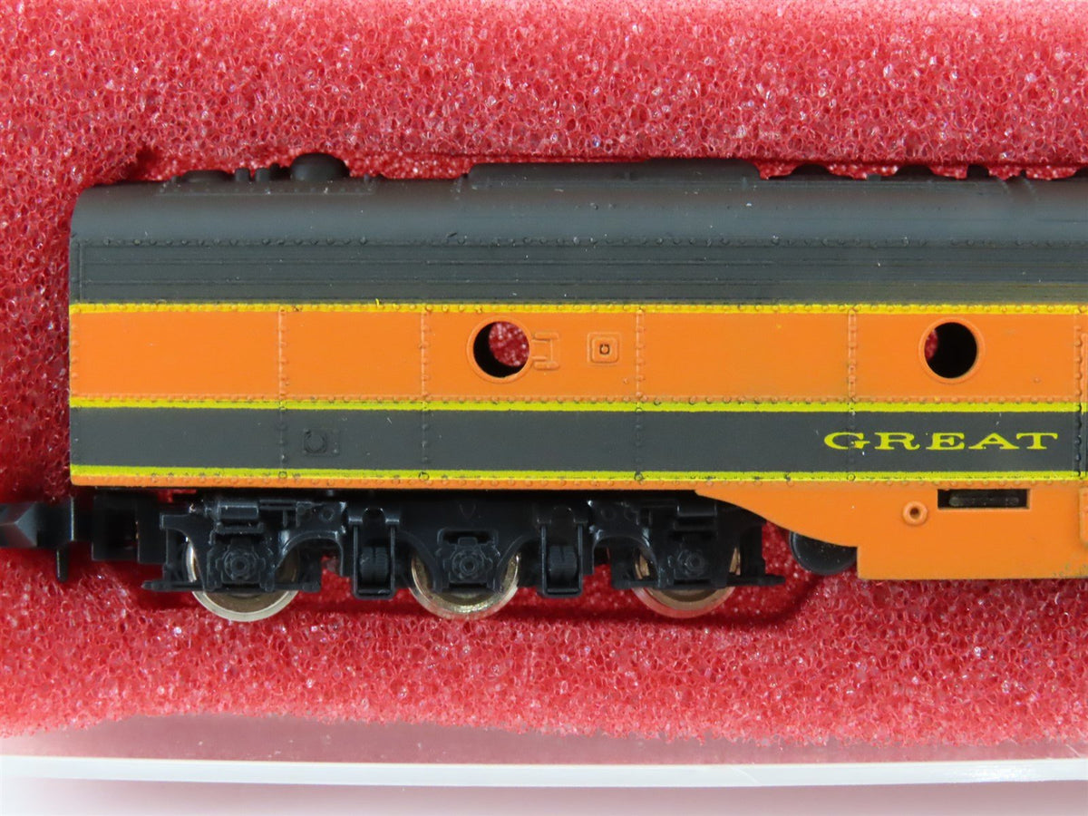 N Scale Con-Cor 0001-002767 GN Great Northern E8B Diesel Loco No# UNPOWERED
