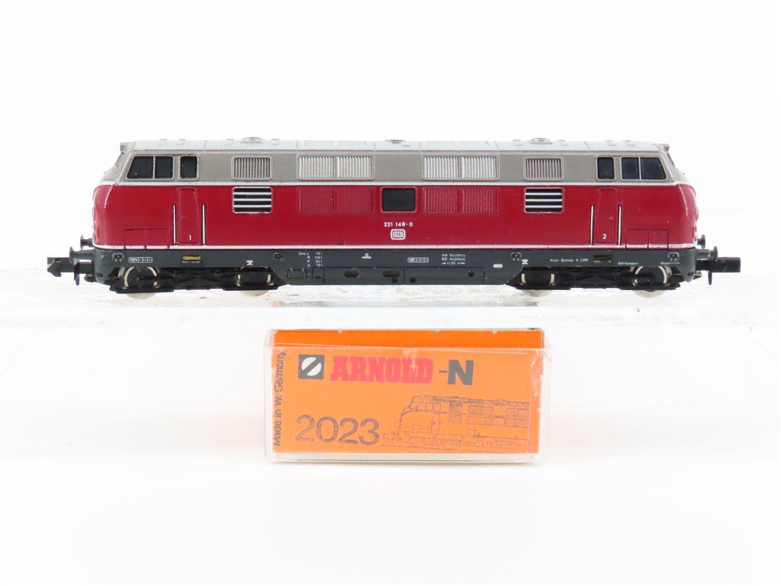 N Scale Arnold 2023 DB Deutsche Bahn BR 221 Diesel Locomotive #148-0