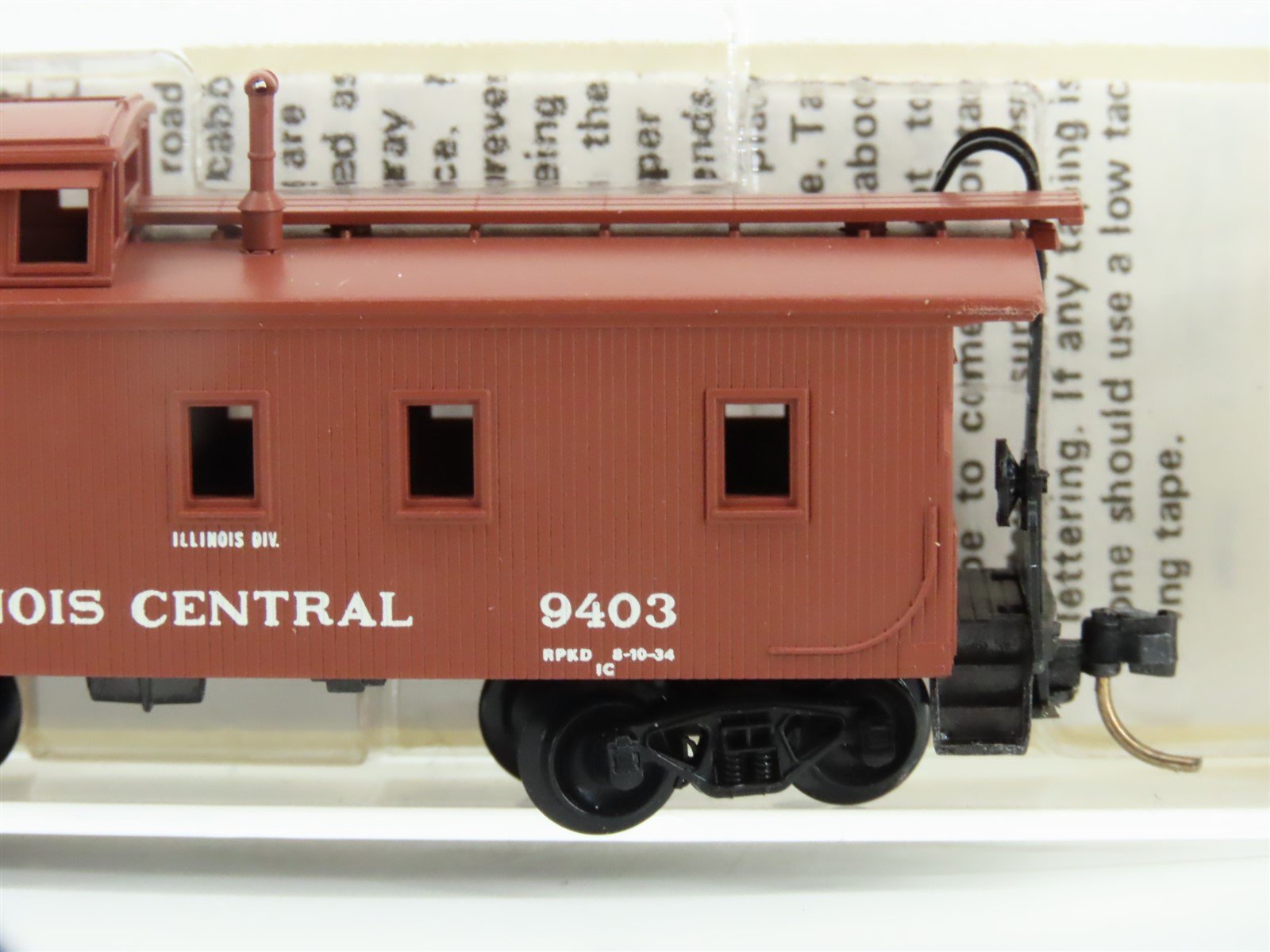 N Scale Kadee Micro-Trains MTL 50030 IC Illinois Central Caboose #9403