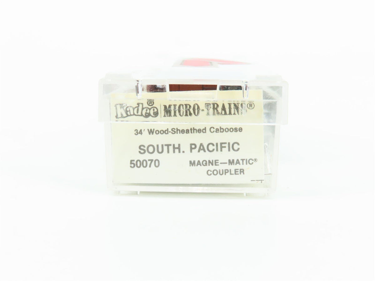 N Scale Kadee Micro-Trains MTL 50070 SP Southern Pacific 34&#39; Caboose #608