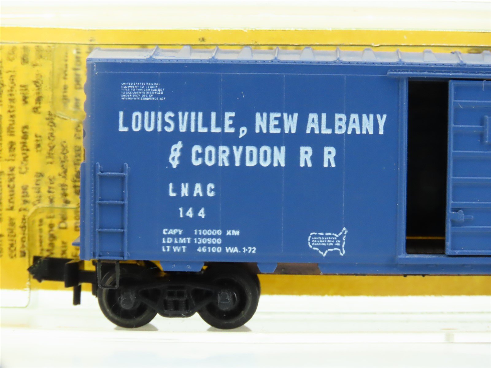 N Scale Kadee Micro-Trains MTL 24081 LNAC 40' Single Door Box Car #144