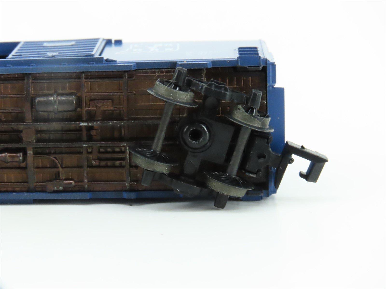 N Scale Kadee Micro-Trains MTL 24081 LNAC 40' Single Door Box Car #144