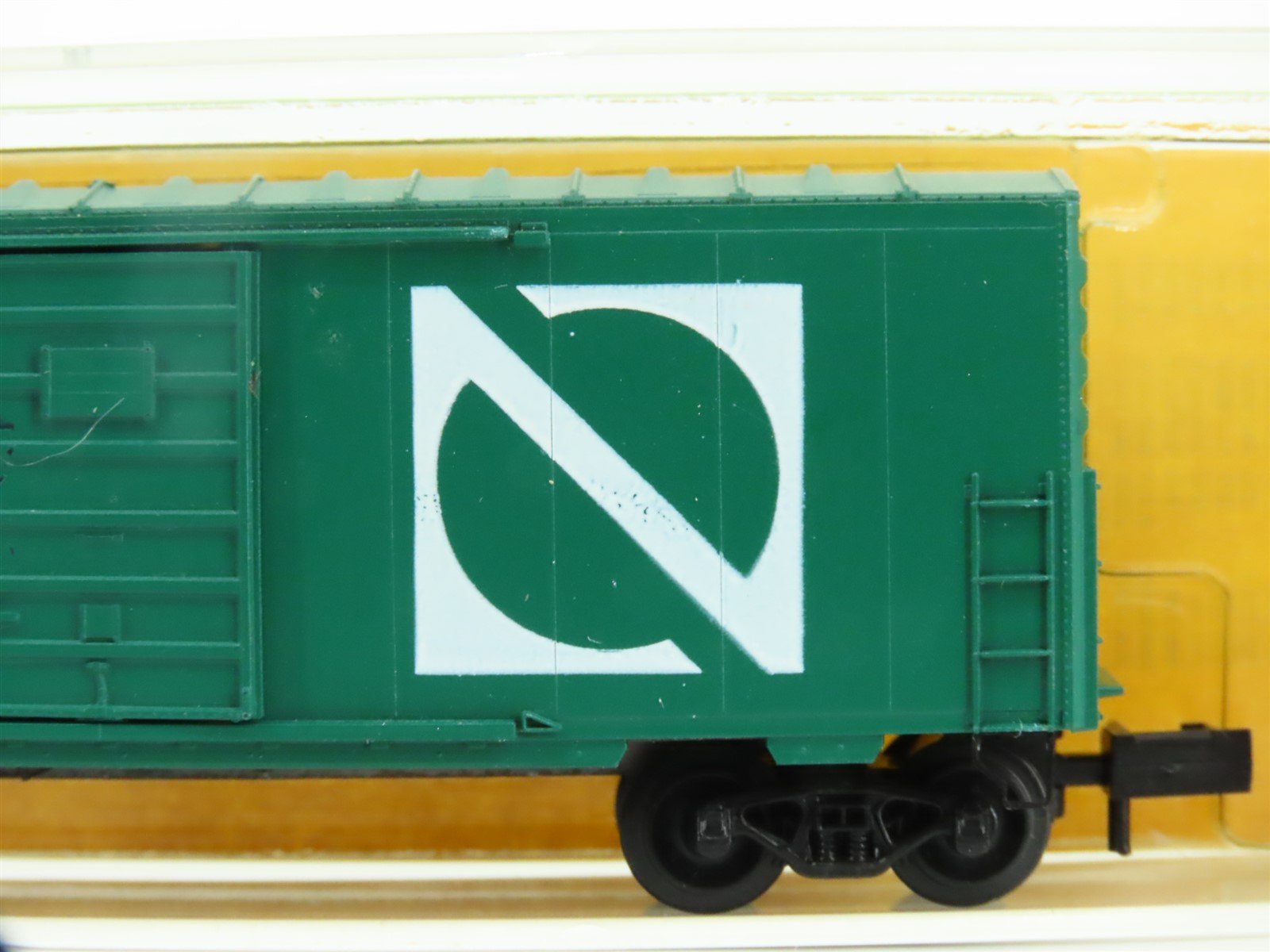 N Scale Kadee Micro-Trains MTL 24377-1 ONT Ontario Northland 40' Box Car #92077