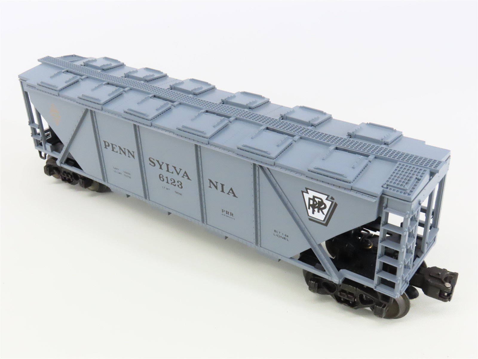 O Gauge 3-Rail Lionel 6-6123 PRR Pennsylvania 4-Bay Covered Hopper #6123