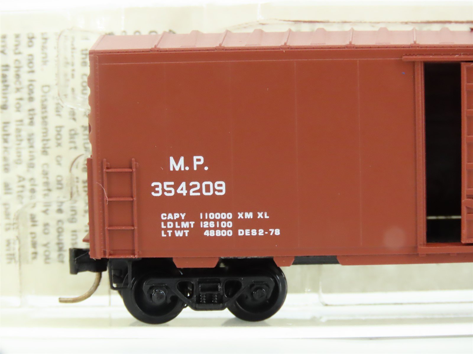 N Kadee Micro-Trains MTL 24200 MP Missouri Pacific 40' Single Door Boxcar 354209