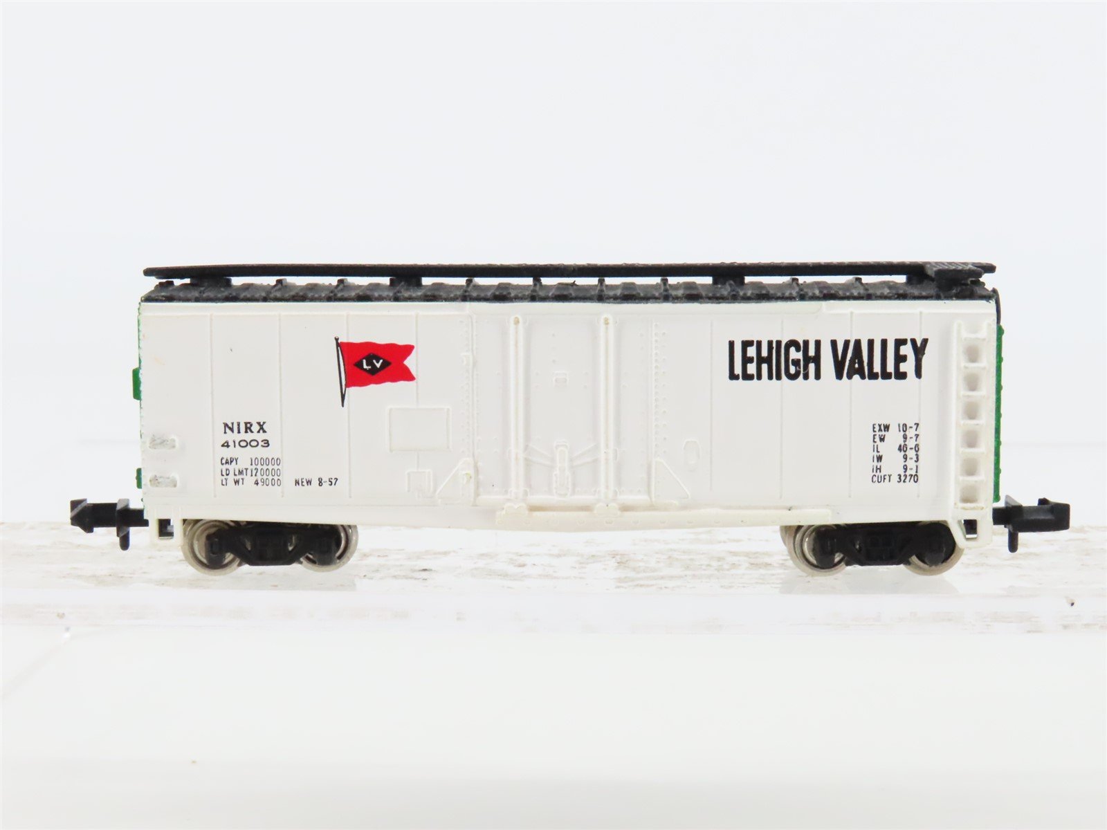 N Scale Bachmann NIRX Lehigh Valley 40' Boxcar #41003