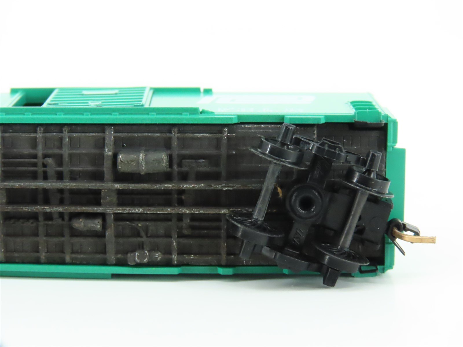 N Scale Kadee Micro-Trains MTL #24050 PC Penn Central 40' Box Car #103800