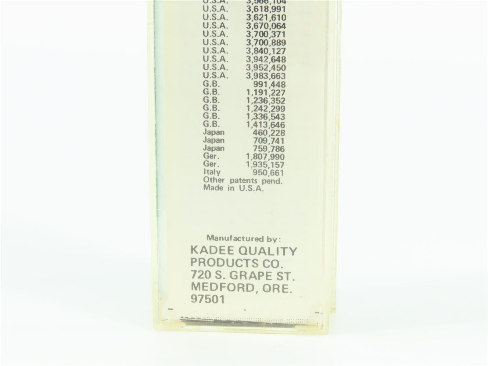 N Scale Kadee Micro-Trains MTL #24050 PC Penn Central 40' Box Car #103800