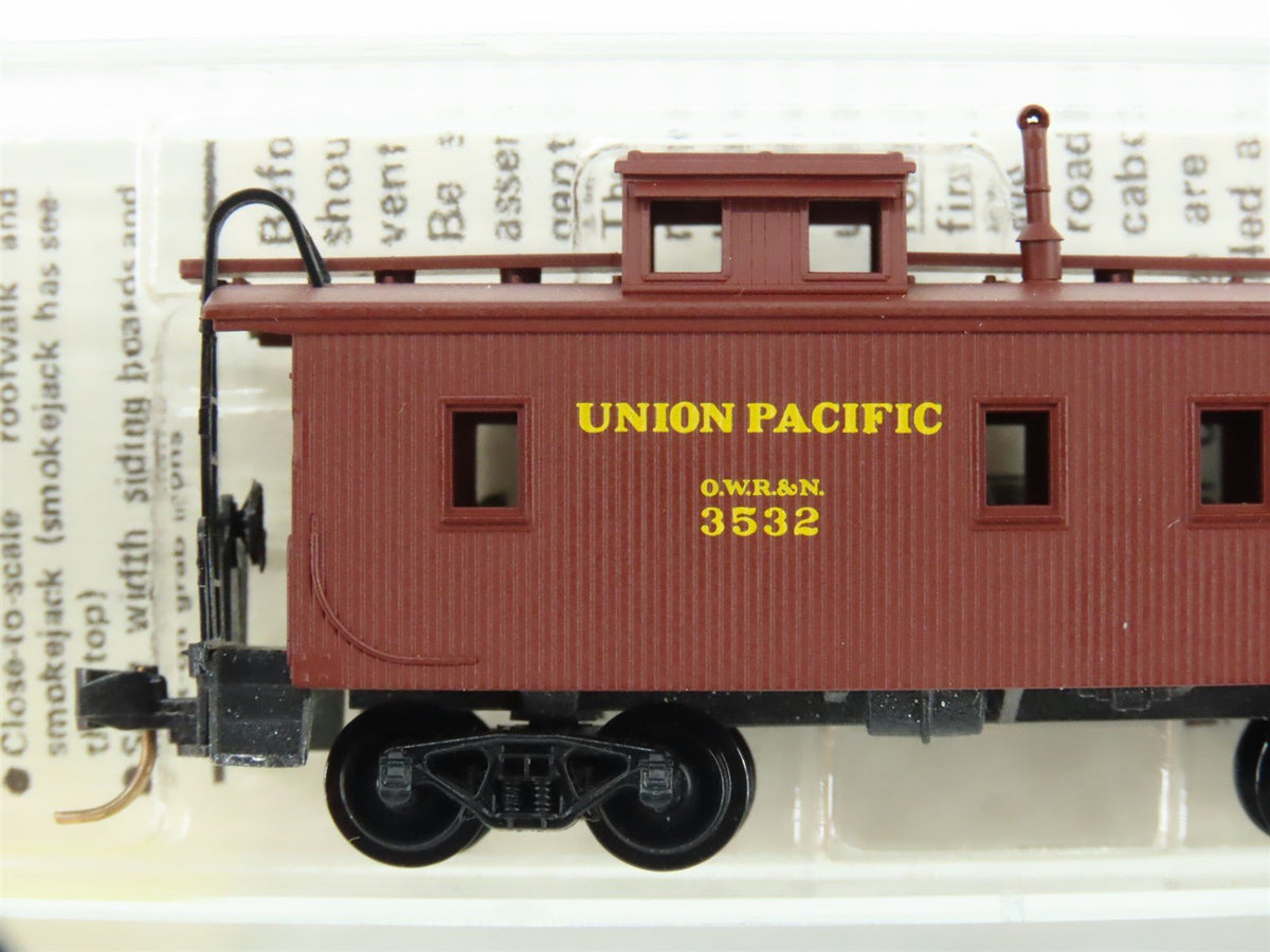 N Scale Kadee Micro-Trains MTL 50010 UP Union Pacific 34&#39; Caboose #3532
