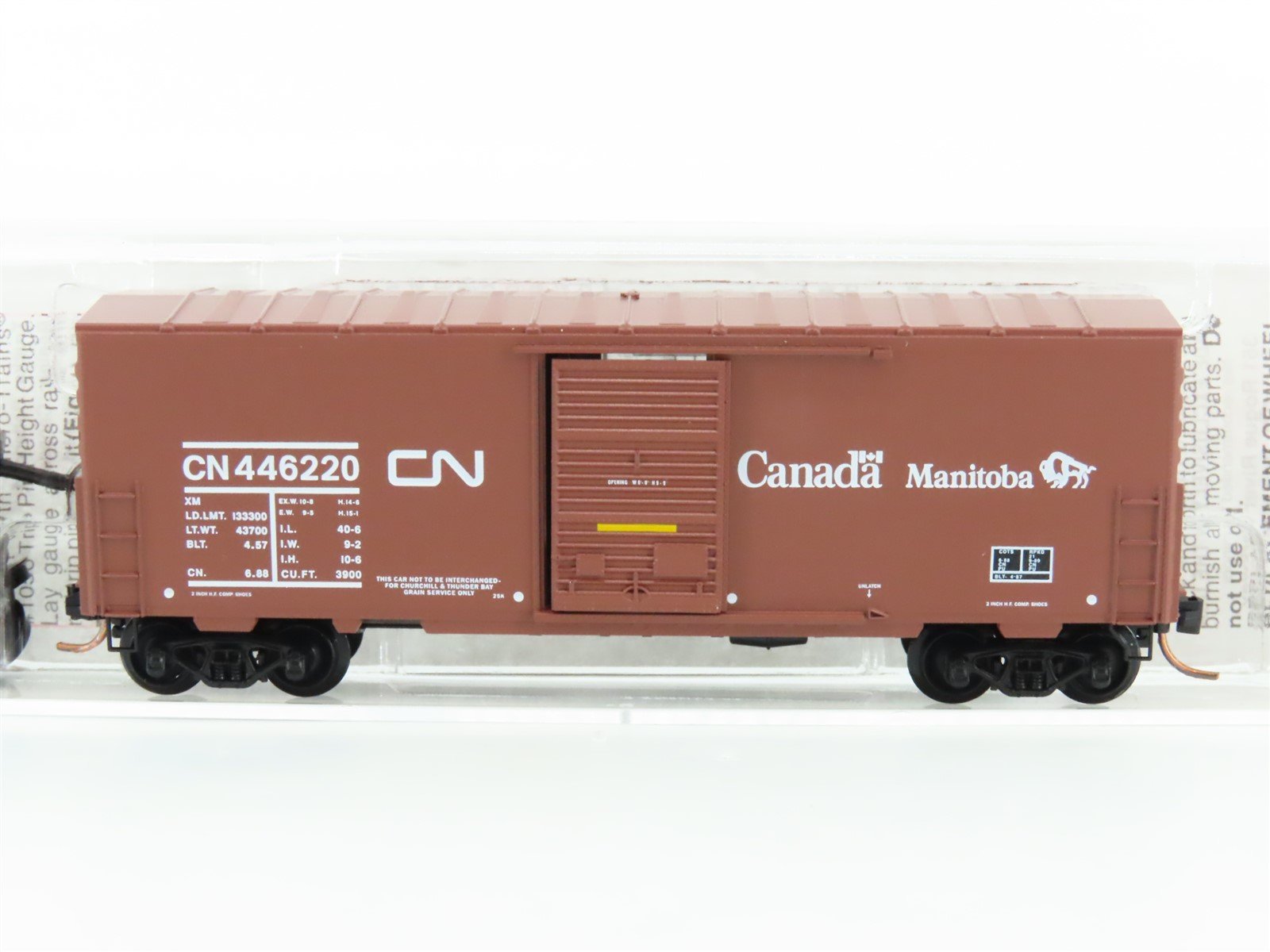 N Micro-Trains MTL 02400280 CN Canadian National Manitoba 40' Box Car 446220