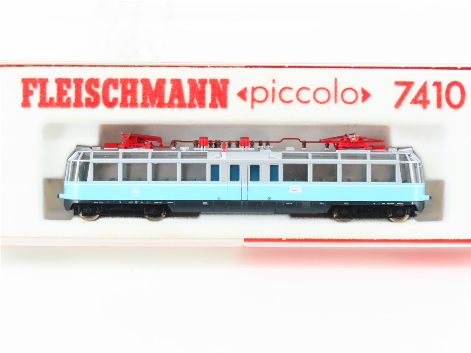 N Scale Fleischmann 7410 DB Deutsche Bahn Electric Passenger Railcar #001-4