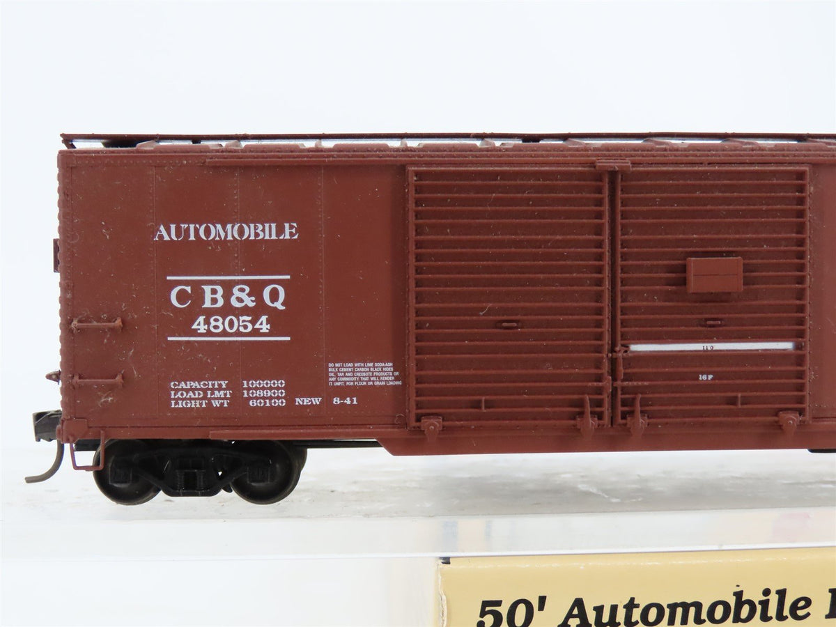 HO Scale Life-Like Proto 2000 CB&amp;Q &quot;Way of the Zephyrs&quot; 50&#39; Auto Box Car #48054
