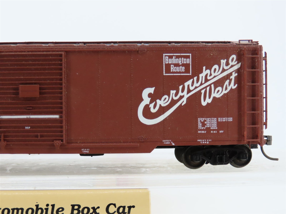 HO Scale Life-Like Proto 2000 CB&amp;Q &quot;Way of the Zephyrs&quot; 50&#39; Auto Box Car #48054