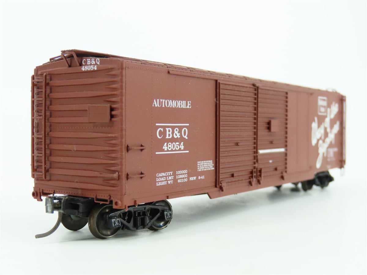 HO Scale Life-Like Proto 2000 CB&amp;Q &quot;Way of the Zephyrs&quot; 50&#39; Auto Box Car #48054