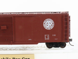 HO Life-Like Proto 2000 SOU Southern 50' Auto Box Car w/ Dreadnaught Ends #42278