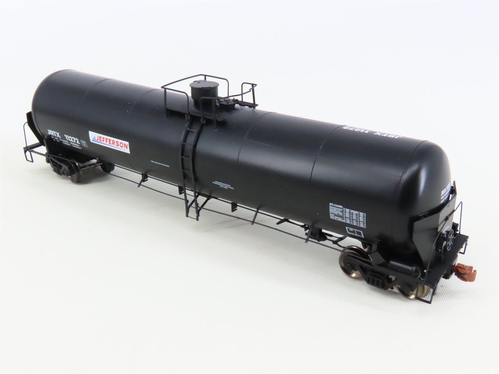 HO Scaletrains Operator SXT11532 JRTX Jefferson Crude Oil Tank Car #11272