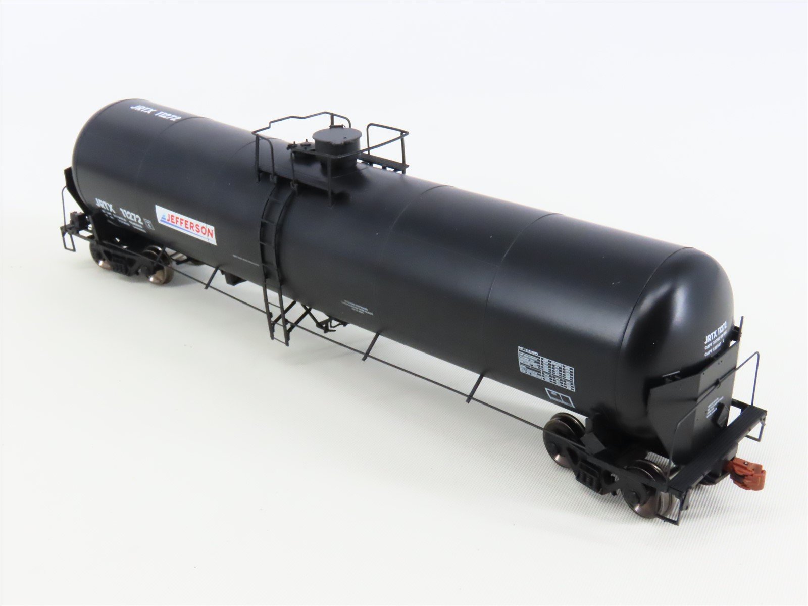 HO Scaletrains Operator SXT11532 JRTX Jefferson Crude Oil Tank Car #11272