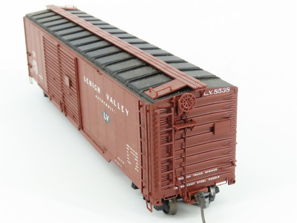 HO Life-Like Proto 2000 LV Lehigh Valley 50&#39; Auto Box Car w/ End Doors #8538
