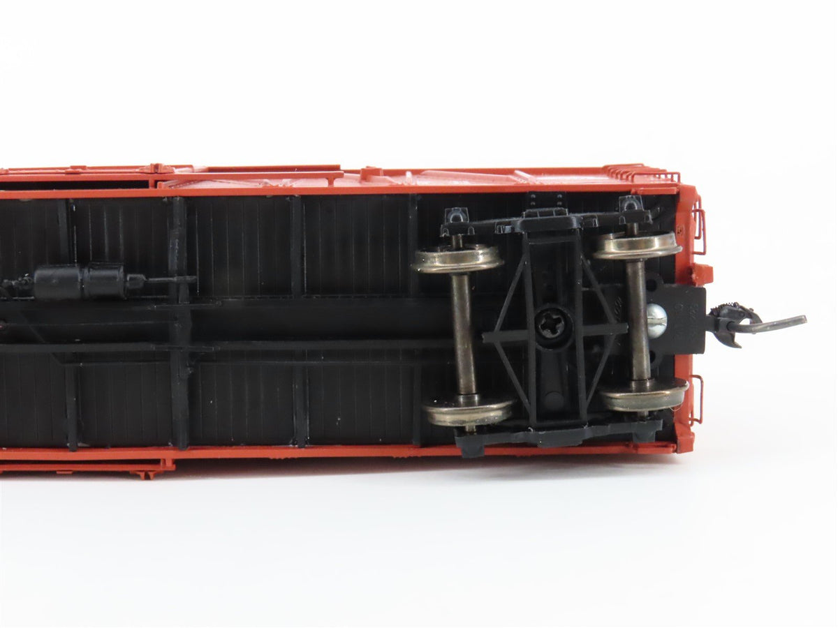 HO Scale InterMountain 452601-08 PRR Pennsylvania Single-Sheathed Boxcar #566087