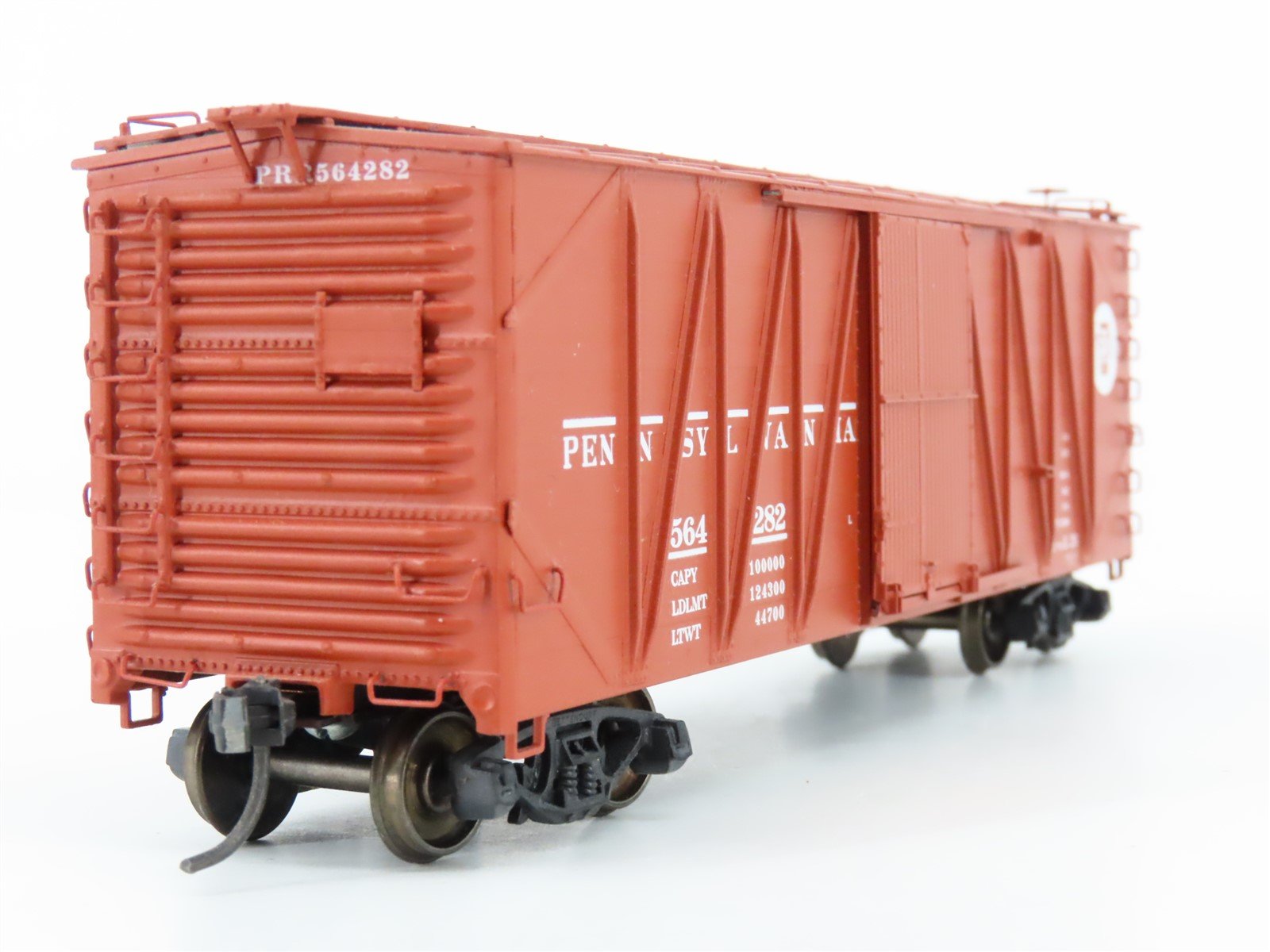 HO Scale InterMountain 452601-09 PRR Pennsylvania Single-Sheathed Boxcar #564282
