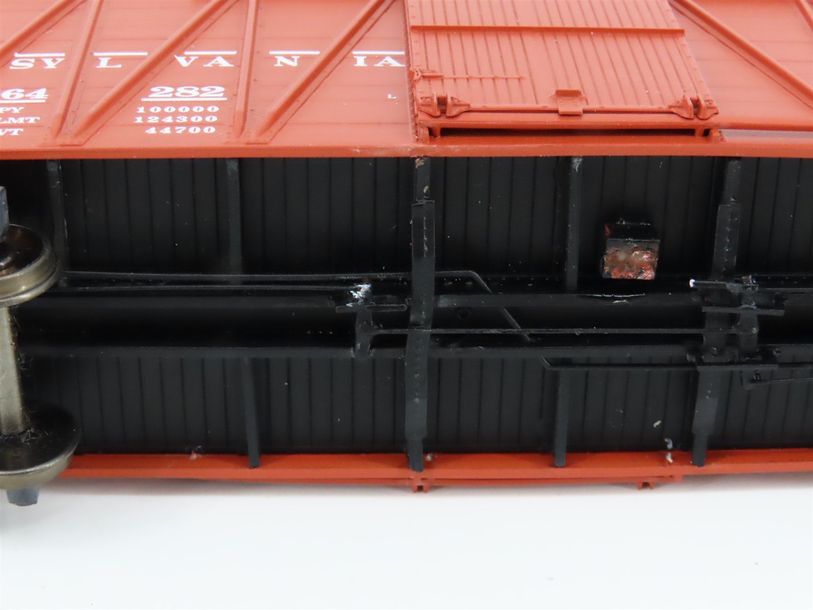 HO Scale InterMountain 452601-09 PRR Pennsylvania Single-Sheathed Boxcar #564282