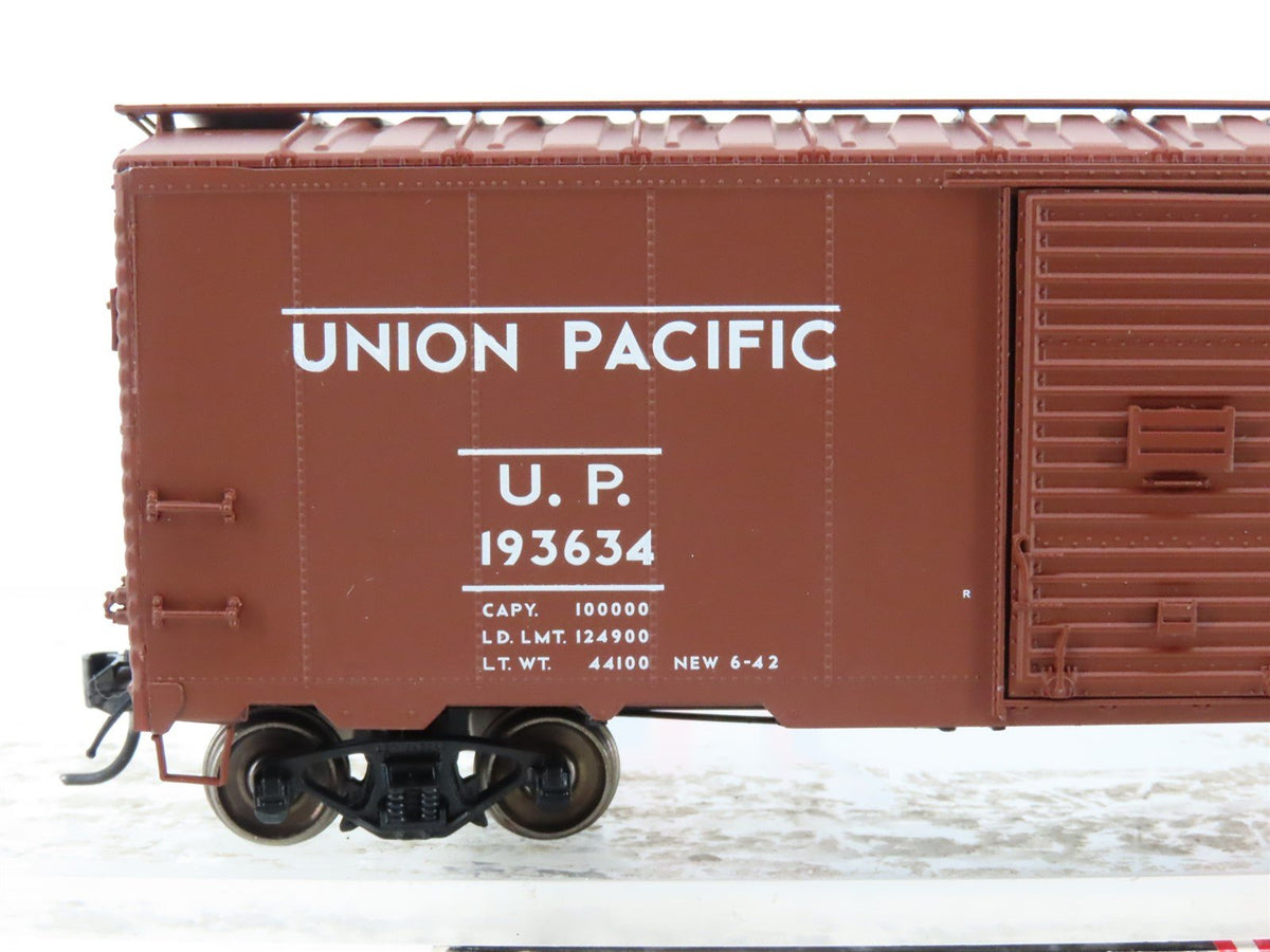 HO Scale InterMountain 45815-17 UP Union Pacific Streamliners 40&#39; Boxcar #193634