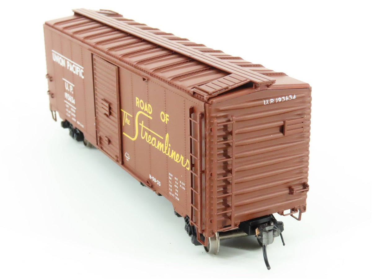 HO Scale InterMountain 45815-17 UP Union Pacific Streamliners 40&#39; Boxcar #193634