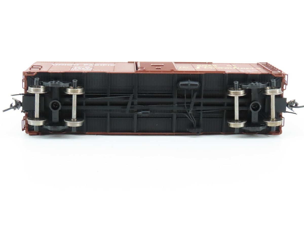 HO Scale InterMountain 45815-17 UP Union Pacific Streamliners 40&#39; Boxcar #193634
