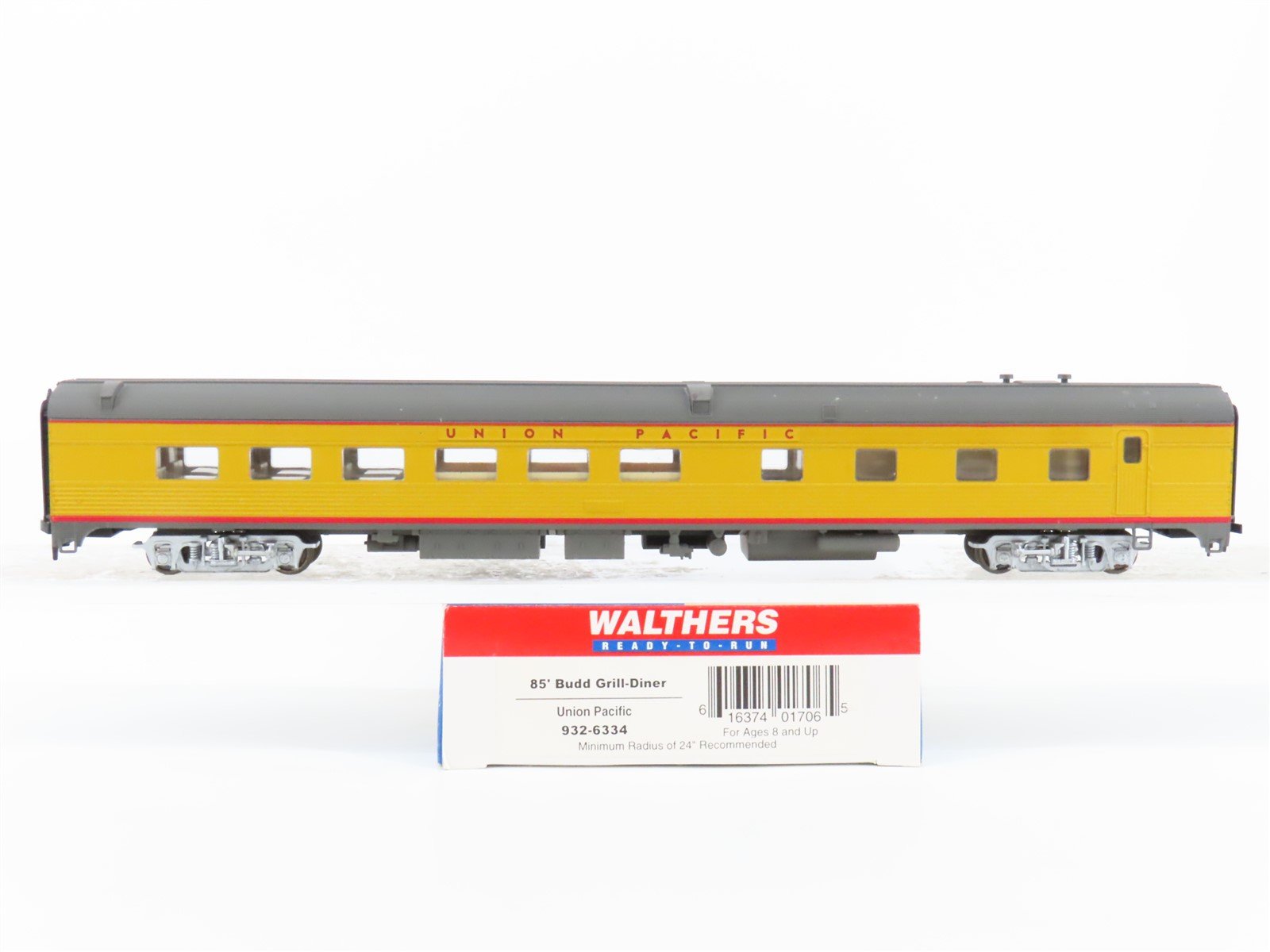 HO Scale Walthers 932-6334 UP Union Pacific 85' Budd Grill-Diner Passenger