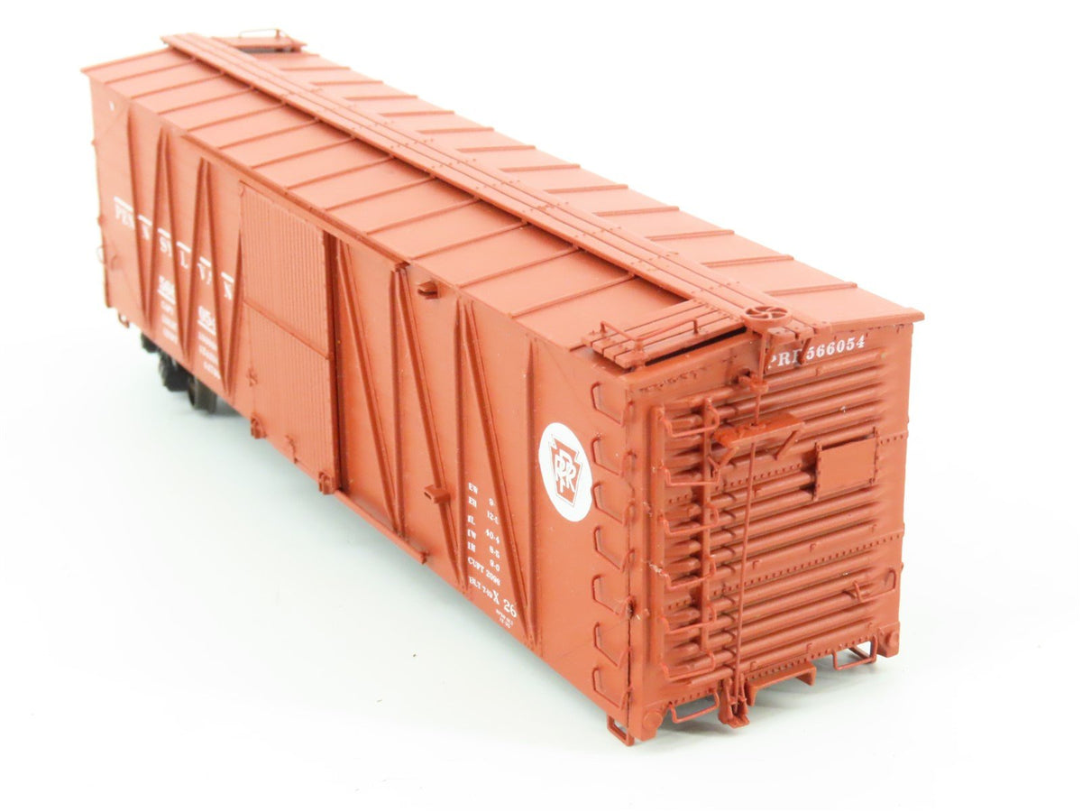 HO Scale InterMountain 452601-14 PRR Pennsylvania Single Sheathed Boxcar #566054