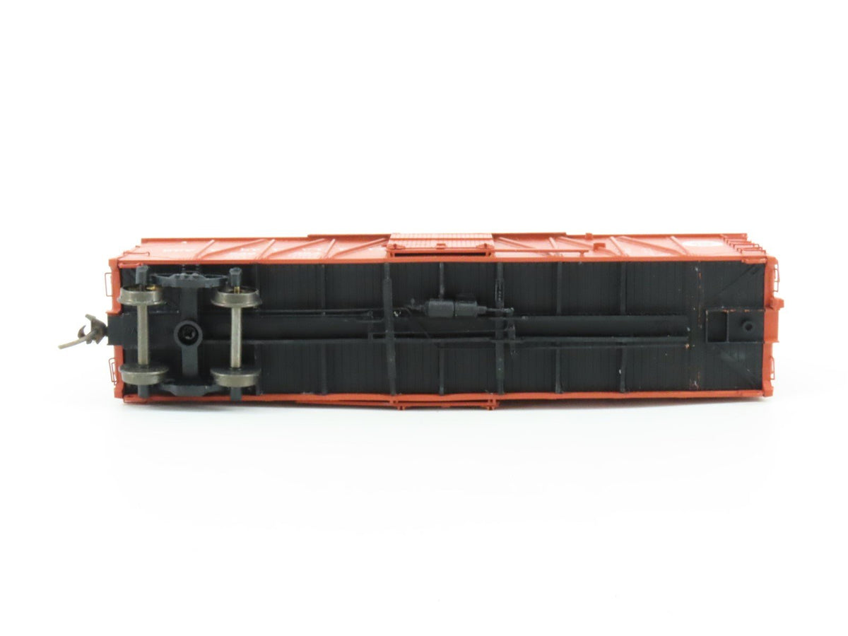 HO Scale InterMountain 452601-14 PRR Pennsylvania Single Sheathed Boxcar #566054