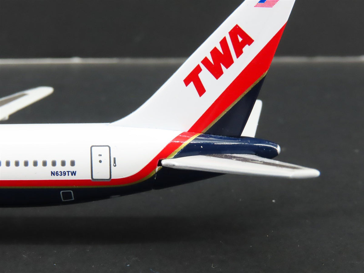 1:400 Gemini Jets GJTWA143 Die-Cast TWA Boeing 767-300 Airliner N639TW