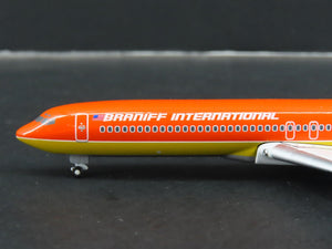 1:400 Gemini Jets GJBNF185 Die-Cast Braniff Boeing 727-200 Airliner N447BN