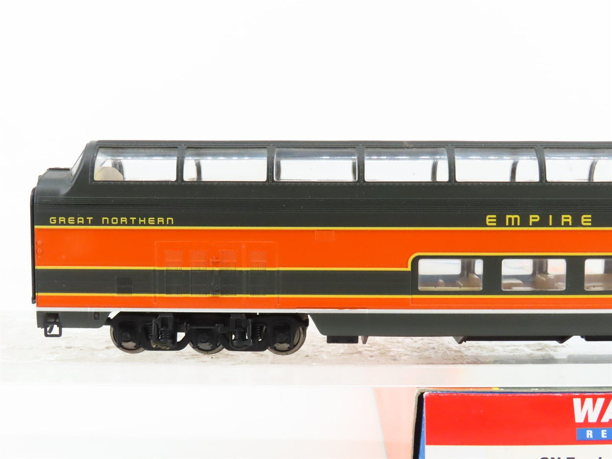 HO Scale Walthers 932-9040 GN Great Northern Empire Builder Dome Passenger