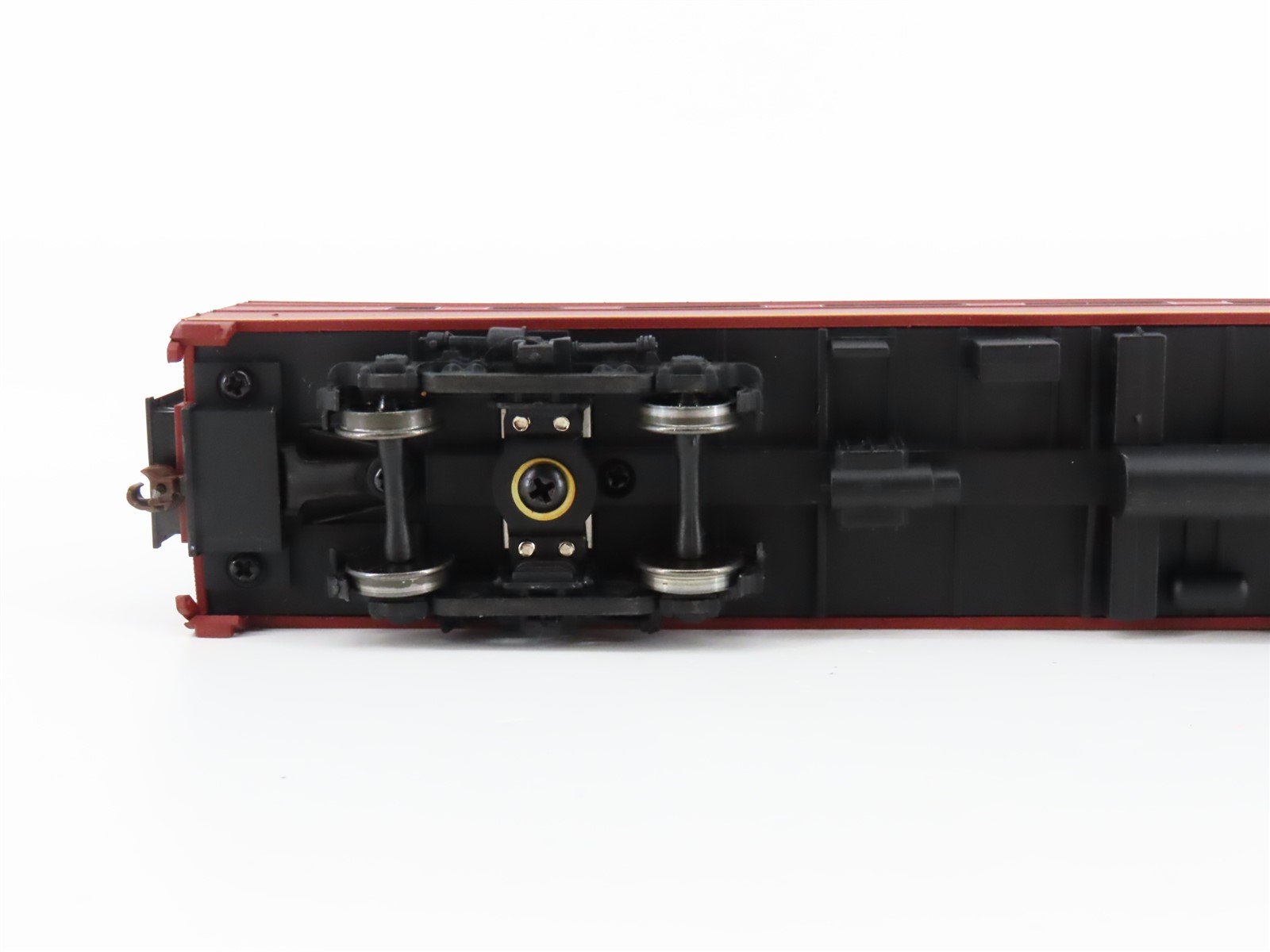 HO Scale Walthers 932-16784 N&W Norfolk & Western Pullman Coach Passenger