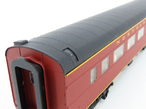 HO Scale Walthers 932-16784 N&W Norfolk & Western Pullman Coach Passenger