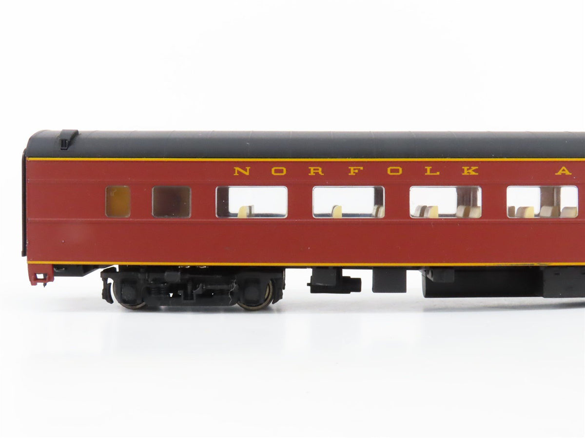 HO Scale Walthers 932-16784 N&amp;W Norfolk &amp; Western Pullman Coach Passenger