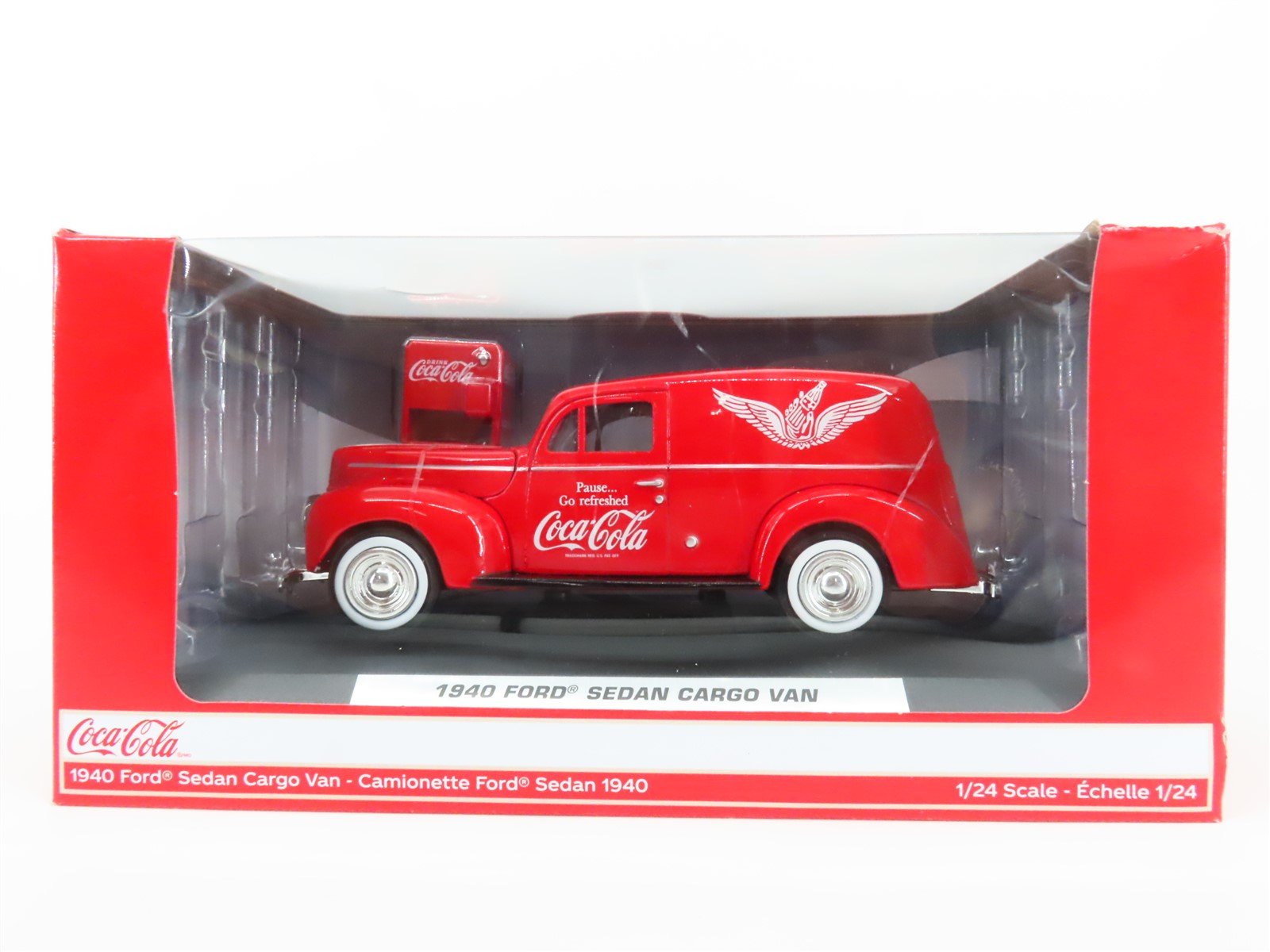 1:24 Motor City Classics 424195 Die-Cast Coca-Cola 1940 Ford Cargo Van SEALED