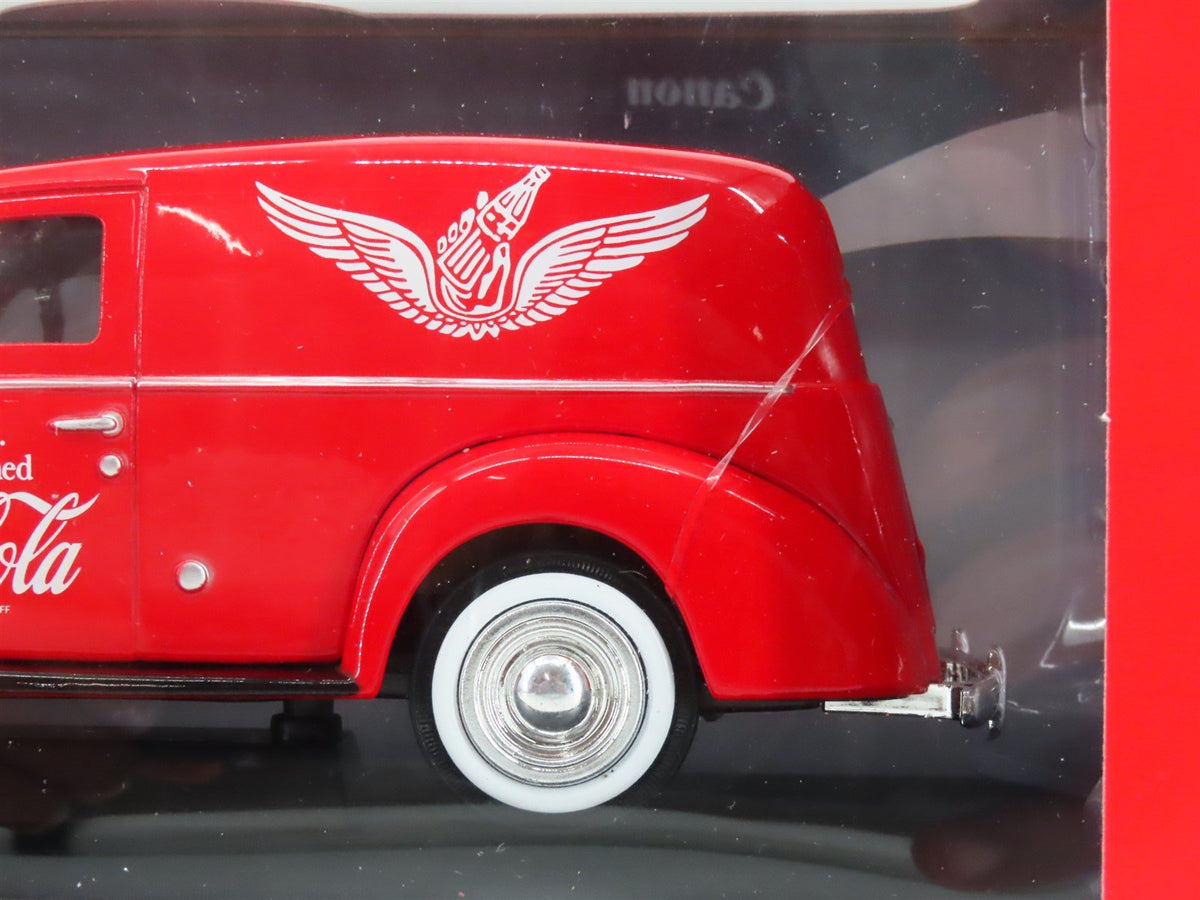 1:24 Motor City Classics 424195 Die-Cast Coca-Cola 1940 Ford Cargo Van SEALED