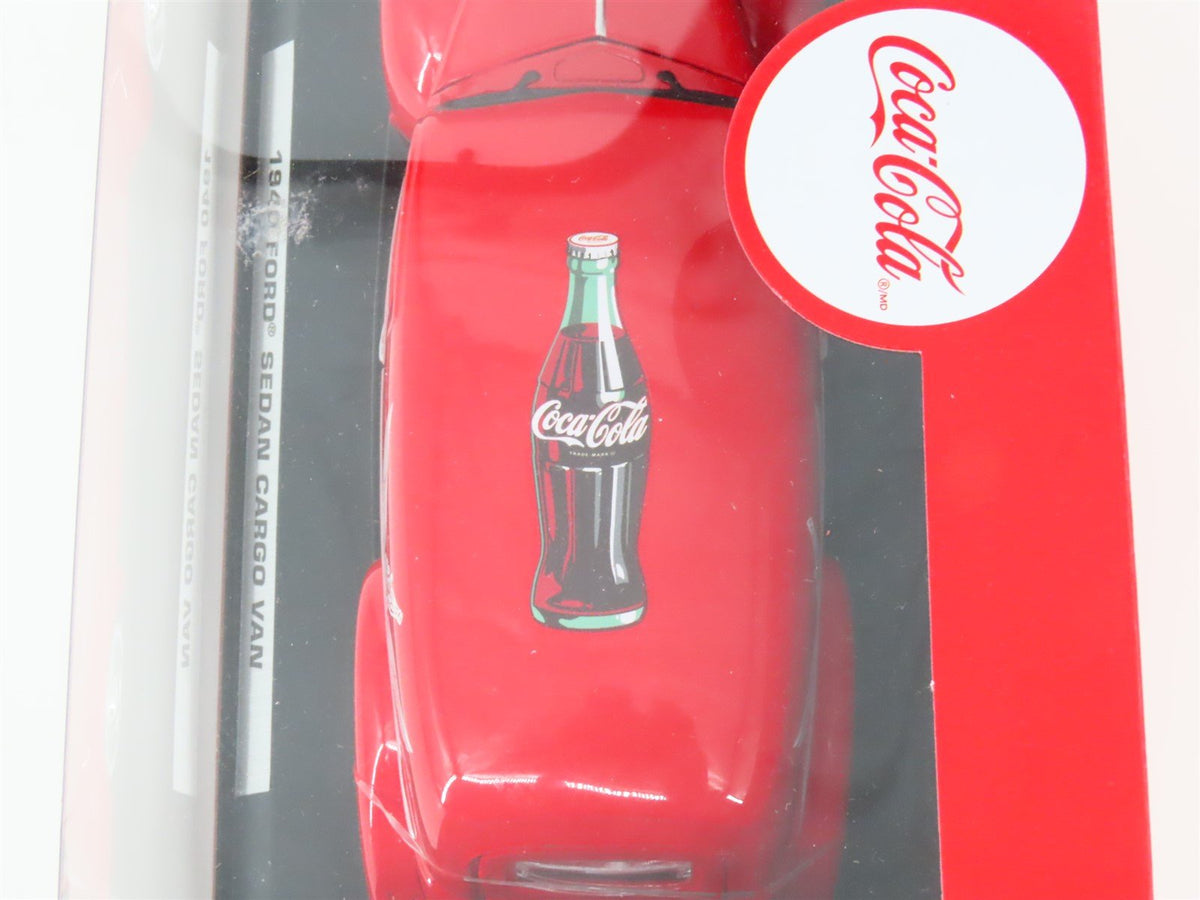 1:24 Motor City Classics 424195 Die-Cast Coca-Cola 1940 Ford Cargo Van SEALED