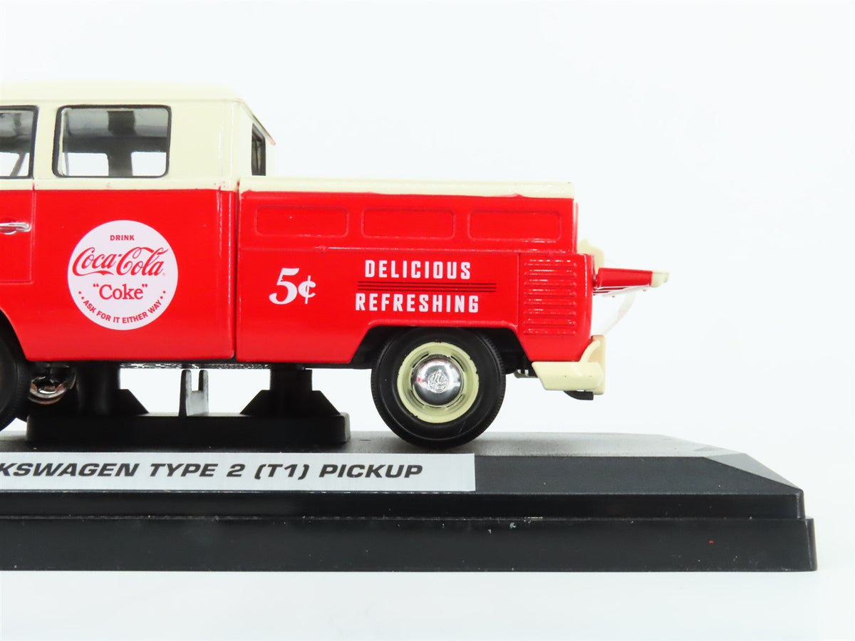 1:24 Motor City Classics 424063 Die-Cast Coca-Cola 1963 VW Pickup Truck