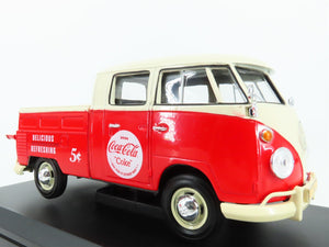 1:24 Motor City Classics 424063 Die-Cast Coca-Cola 1963 VW Pickup Truck