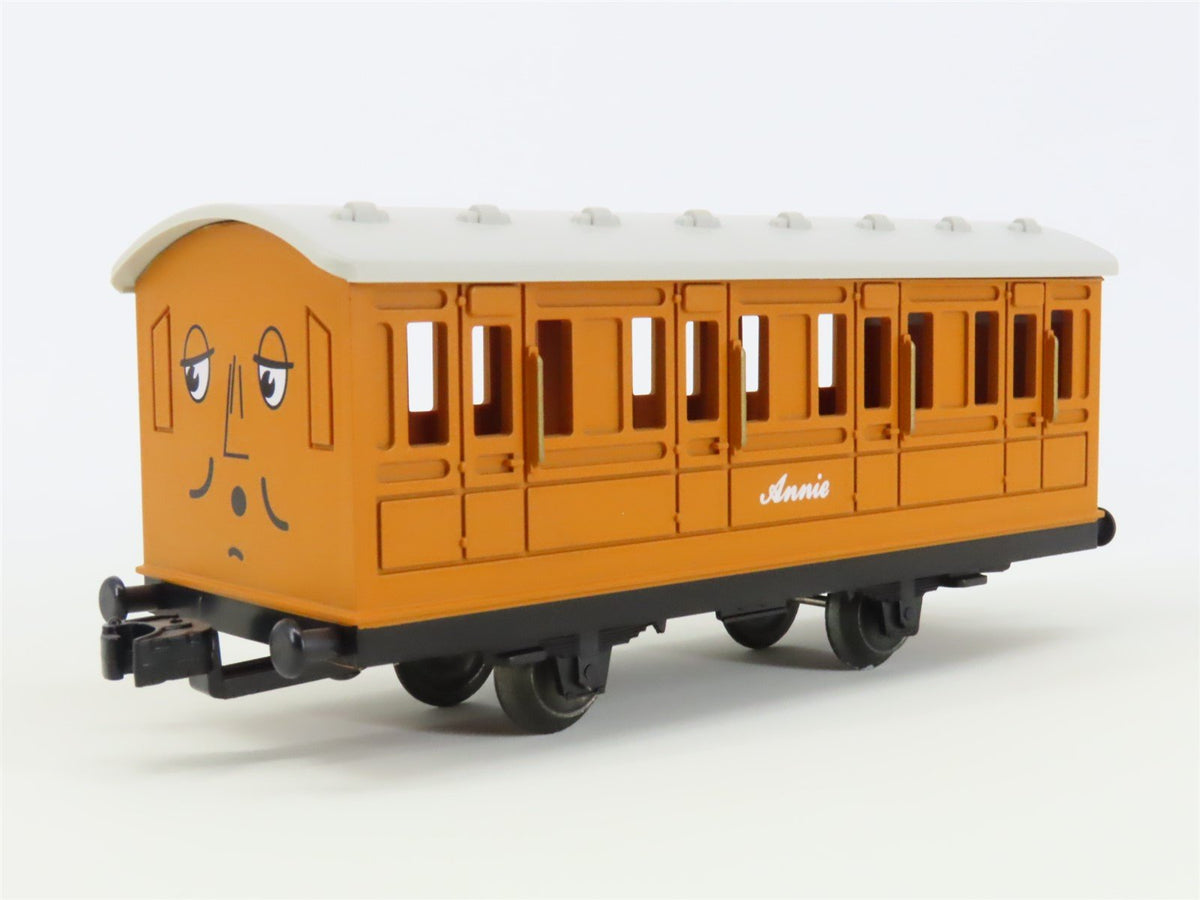 O Gauge 3-Rail Lionel 6-15117 Thomas The Tank Engine &amp; Friends &quot;Annie&quot; Passenger