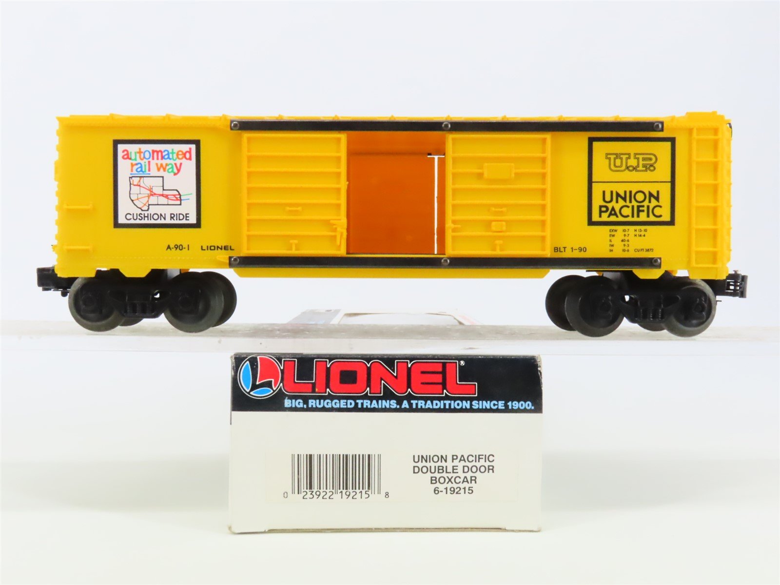 O Gauge 3-Rail Lionel 6-19215 UP Union Pacific Double Door Box Car #19215